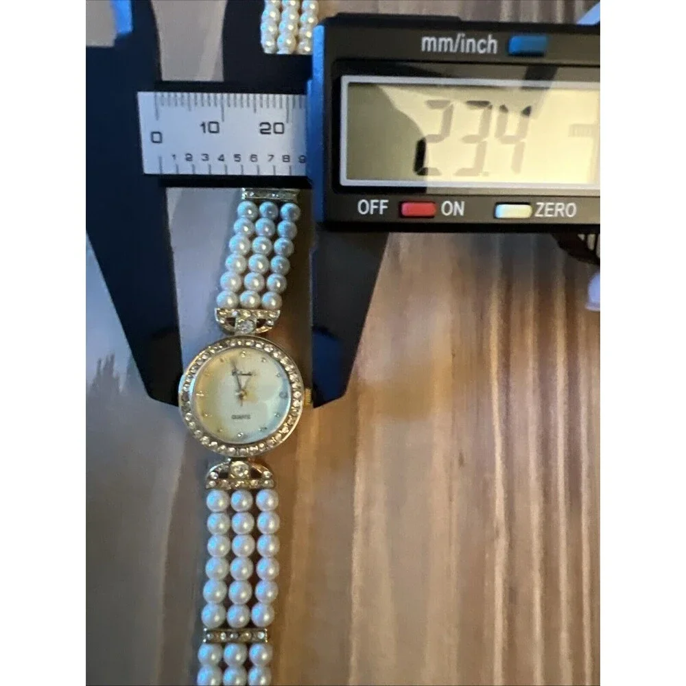 Columbine Pearl Ladies Watch New Battery